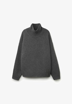 Szary sweter z grubej dzianiny, z golfem i prążkowanymi mankietami oraz dołem. Oversize'owy fason z teksturowanym wykończeniem, zapewniający przytulny wygląd.