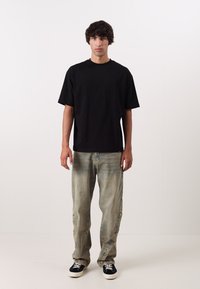 Don't Waste Culture REJA UNISEX - Laisvi džinsai - stone wash