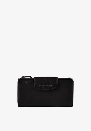 Cartera de cuero negro con cierre delantero de solapa y compartimento superior con cremallera, superficie texturizada y nombre de la marca en relieve sutil en la solapa.