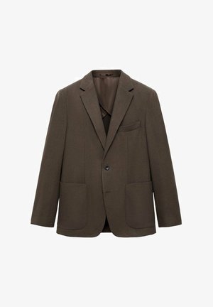 Smeđi vuneni sako s reverima, zatvaranjem na jedan gumb, dva prednja džepa i džepom na prsima. Glatka tekstura, strukturirani oblik.