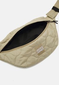 Jack & Jones JACQULIT BUMBAG UNISEX - Riñonera - sand