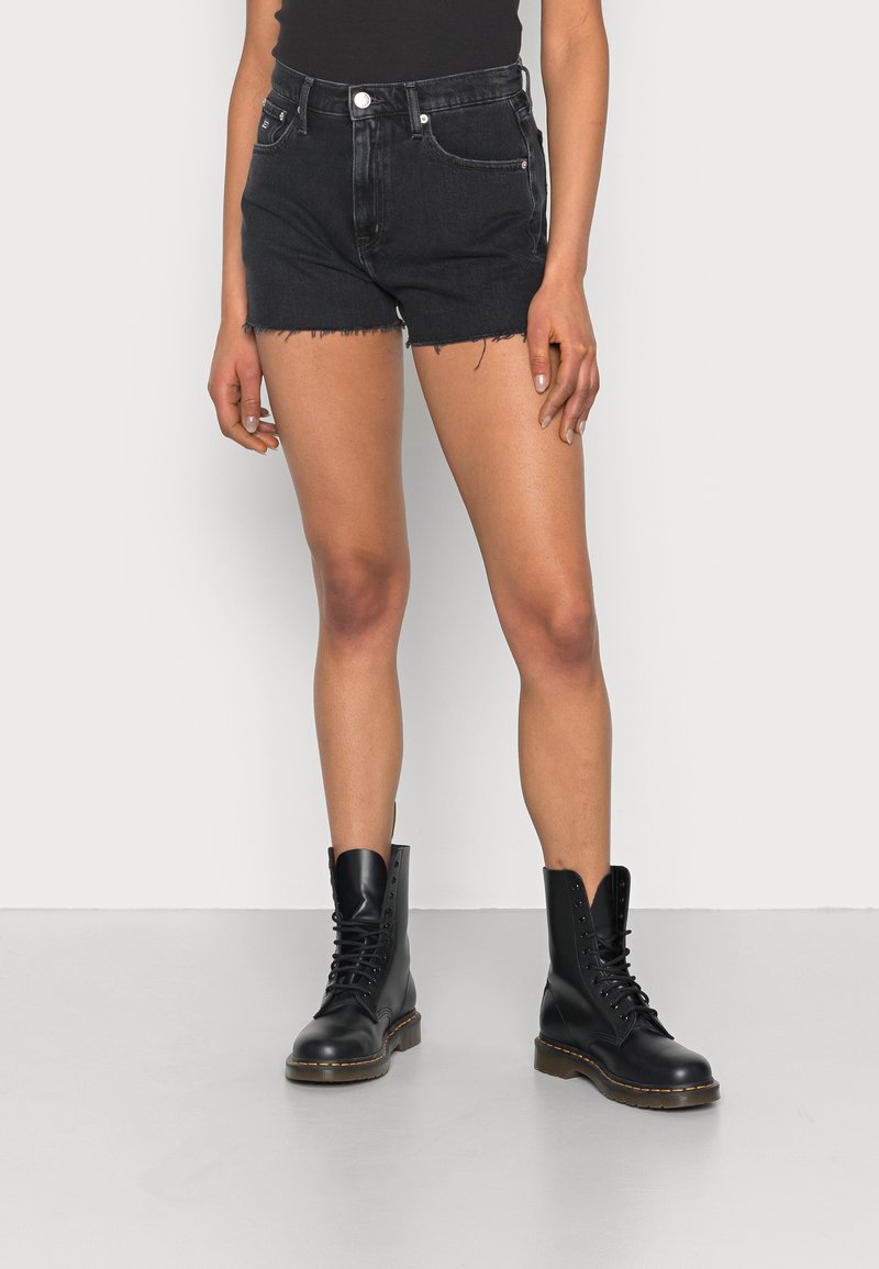 Tommy Jeans Farkkushortsit - black denim