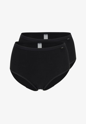 Zwei schwarze Baumwollslips mit hohem Bund und elastischen Taillenbändern, vor weißem Hintergrund dargestellt.