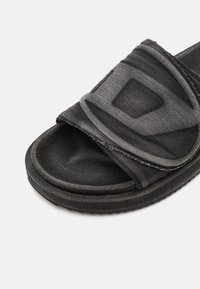 Diesel SA-SLIDE D OVAL UNISEX - Platt slip-in - black denim