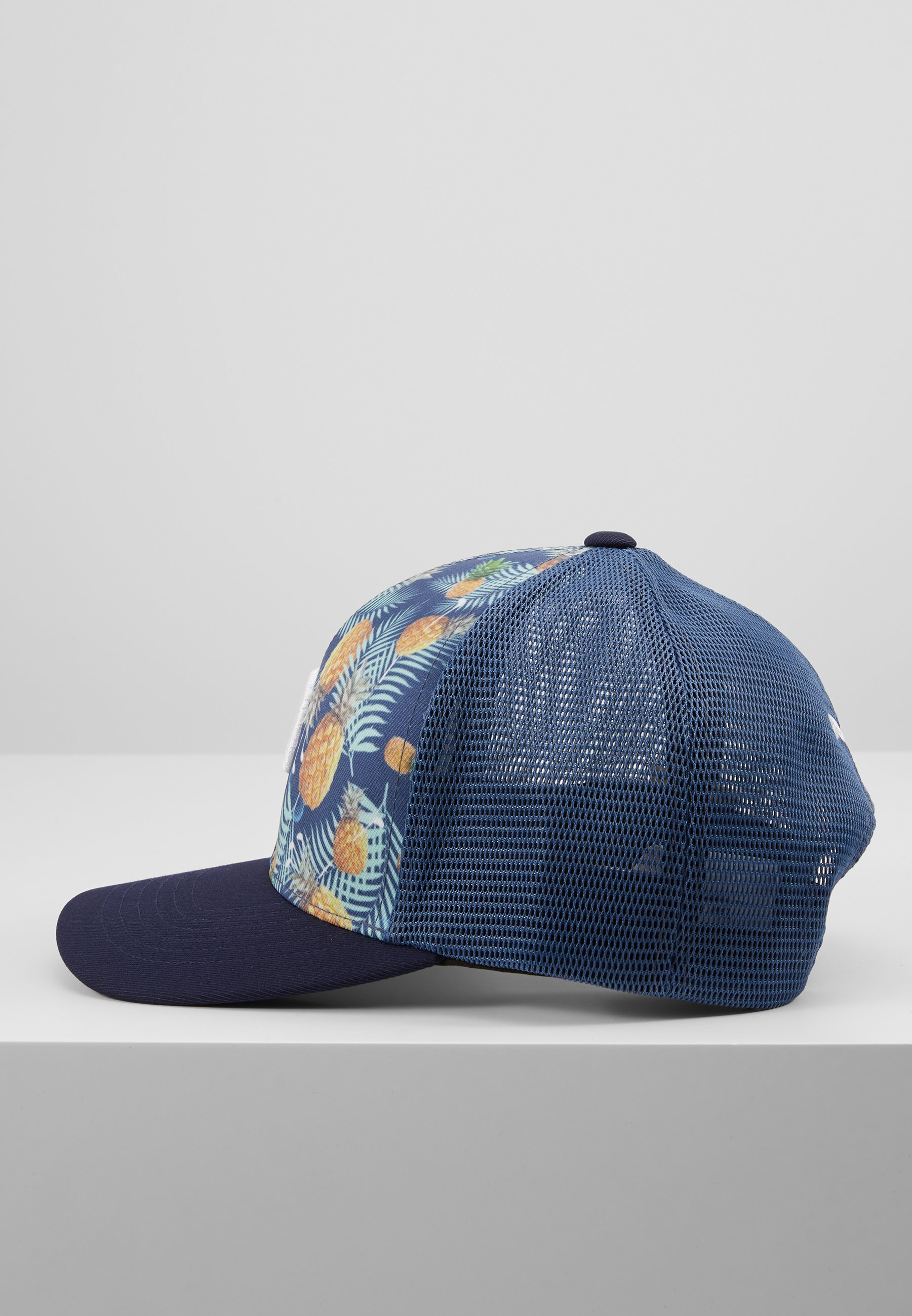 puma pineapple hat