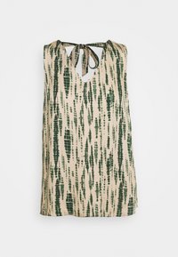 Top sin mangas en beige con patrón de teñido en verde vertical. Escote en V y detalle de lazo en la parte posterior. Tejido suave con un corte holgado.
