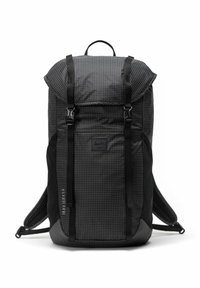 Sac à dos noir à carreaux avec fermeture enroulable, bandoulières ajustables et panneau inférieur renforcé. Présente le logo Herschel à l'avant.