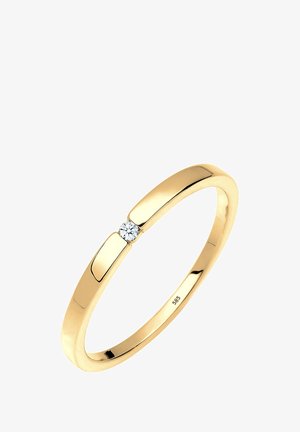 Goldener Ring mit einem runden Diamanten in der Mitte, glatter, polierter Oberfläche, flachen Kanten und dezenten geometrischen Akzenten.