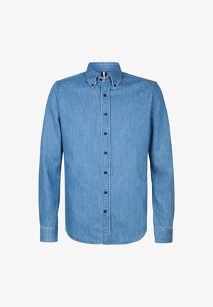 Lichtblauwe denimshirt met lange mouwen, knoopsluiting en bruine knopen aan de voorkant. Heeft een klassieke snit en een zachte textuur.