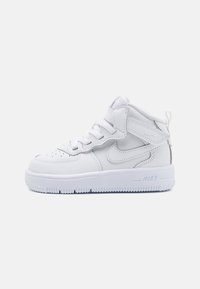 Unselected, white