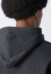 Scotch & Soda CORE 3 CROSSES HOODIE - Felpa - black