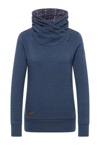 Modrý dlouhý svetr s kapucí a texturovanou tkaninou. Má vzorovanou podšívku a hnědou nášivku s logem na boku.