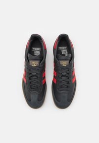 adidas Originals SAMBA OG - Trainers - carbon/better scarlet