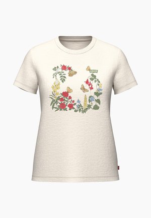 T-shirt en coton couleur crème avec un motif floral comprenant des fleurs rouges, jaunes, bleues et des papillons ; marqué d'une étiquette Levi's verte.