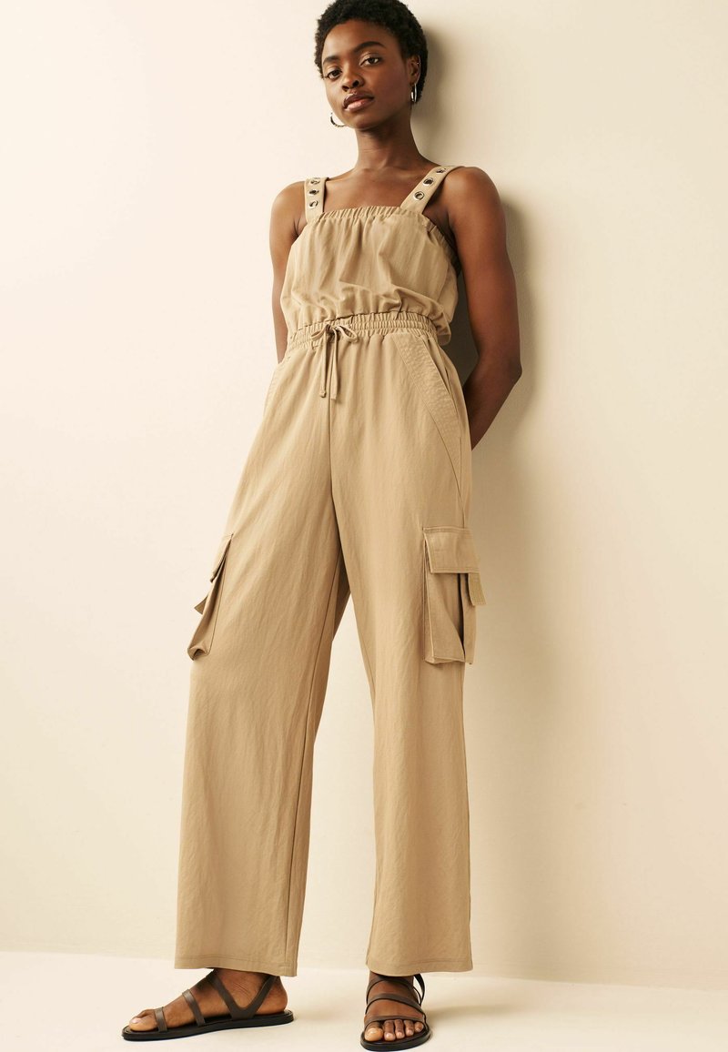Next CARGO SLEEVELESS DRAWSTRING WAIST JUMPSUIT Jumpsuit camel