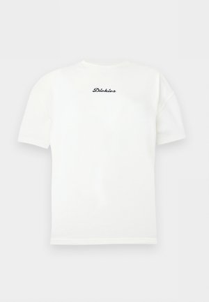 Valge lühikeste varrukatega ümarakaelusega t-särk, mille rinnal keskel on väike must "Dickies" logo.