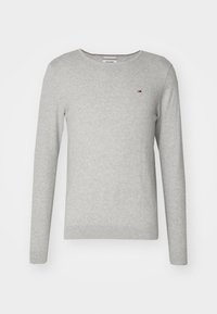 Unselected, light grey heather