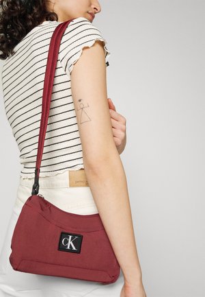 CITY SHOULDER BAG - Borsa a tracolla - terracotta tile