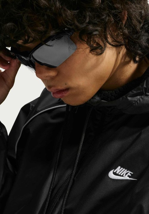 Nike Windrunner Loose Storm-FIT Jacket 'Black White' — foto 5