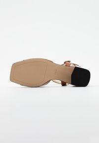 Högl Sandalias - cognac