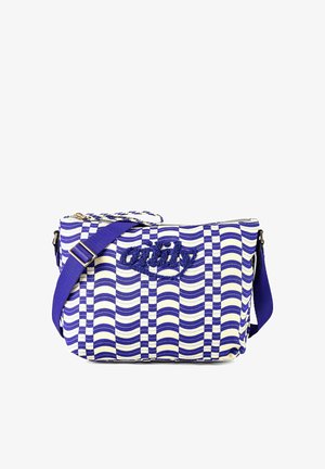 Blauw-wit gestreepte crossbodytas met verstelbare riem en geborduurd blauw logo aan de voorkant, ritsluiting bovenaan.