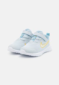 Nike Performance NIKE REVOLUTION 6 (TDV) - Sapatos para corrida em estrada - aura/multicolor/worn blue/university gold