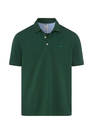 Polo shirt verde scuro in cotone con una finitura testurizzata, caratterizzato da un colletto classico, tre bottoni e un logo del marchio discreto sul petto.