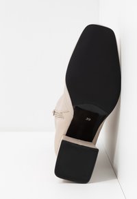 Even&Odd Wide Fit Botines de tacón - beige