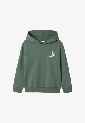 Sudadera con capucha verde en suave mezcla de algodón, que presenta un diseño de dibujos animados en el frente. Mangas con puños y un corte relajado con bolsillo canguro.