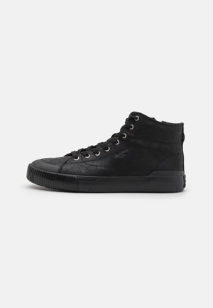 Korkeavartiset tennarit - black