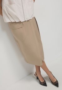 Thumbnail Image 3