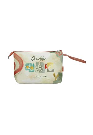 Borsa cosmetica con cinturino da polso, design astratto colorato, testo "Anekke" e frase "l'arte non ha regole" su sfondo beige chiaro.