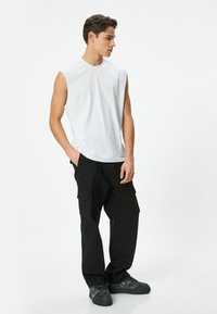 Koton Top - white