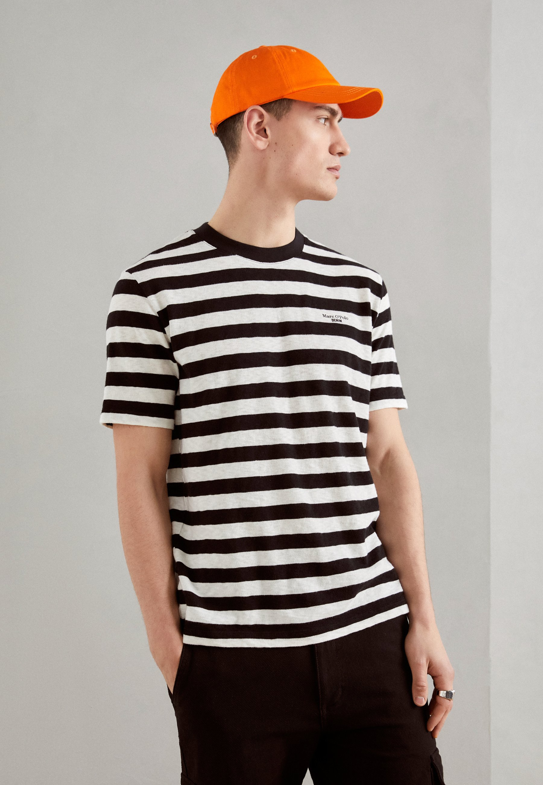 ONLY & SONS Onsadam Reg SS AOP Tee T-Shirt, Nero, XS Uomo