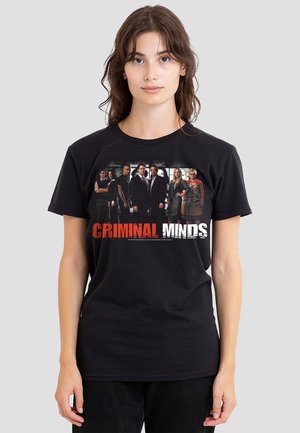 Schwarzes Baumwoll-T-Shirt mit einem Frontgrafik, die eine Gruppe von Charakteren zeigt, und "CRIMINAL MINDS" in fettem roten und weißen Text.