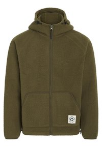 Felpa con cappuccio in pile verde oliva, con zip frontale, due tasche anteriori, cappuccio regolabile con cordino e una patch logo sul lato sinistro in basso.