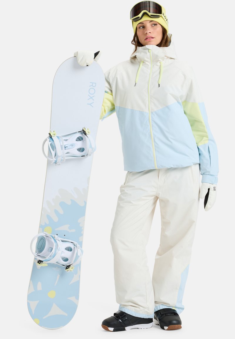 roxy bundy snowboard XOXO Directional C2 hybrid contour with a 1 set back stanceBuilt with solar power Roxy DAWN Snowboard Women's (2023)