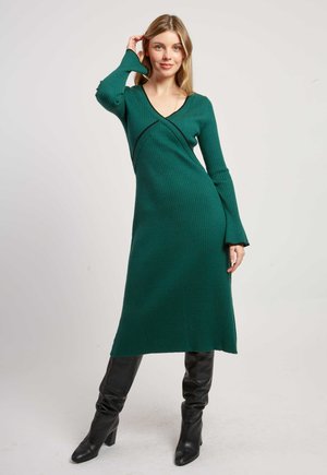 Robe fourreau - vert