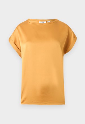 Blusa de manga corta color amarillo mostaza con puños enrollados y escote redondo, mostrada sobre un fondo gris claro.