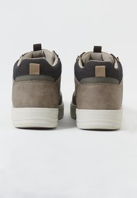 Koroshi Botine cu șireturi - beige
