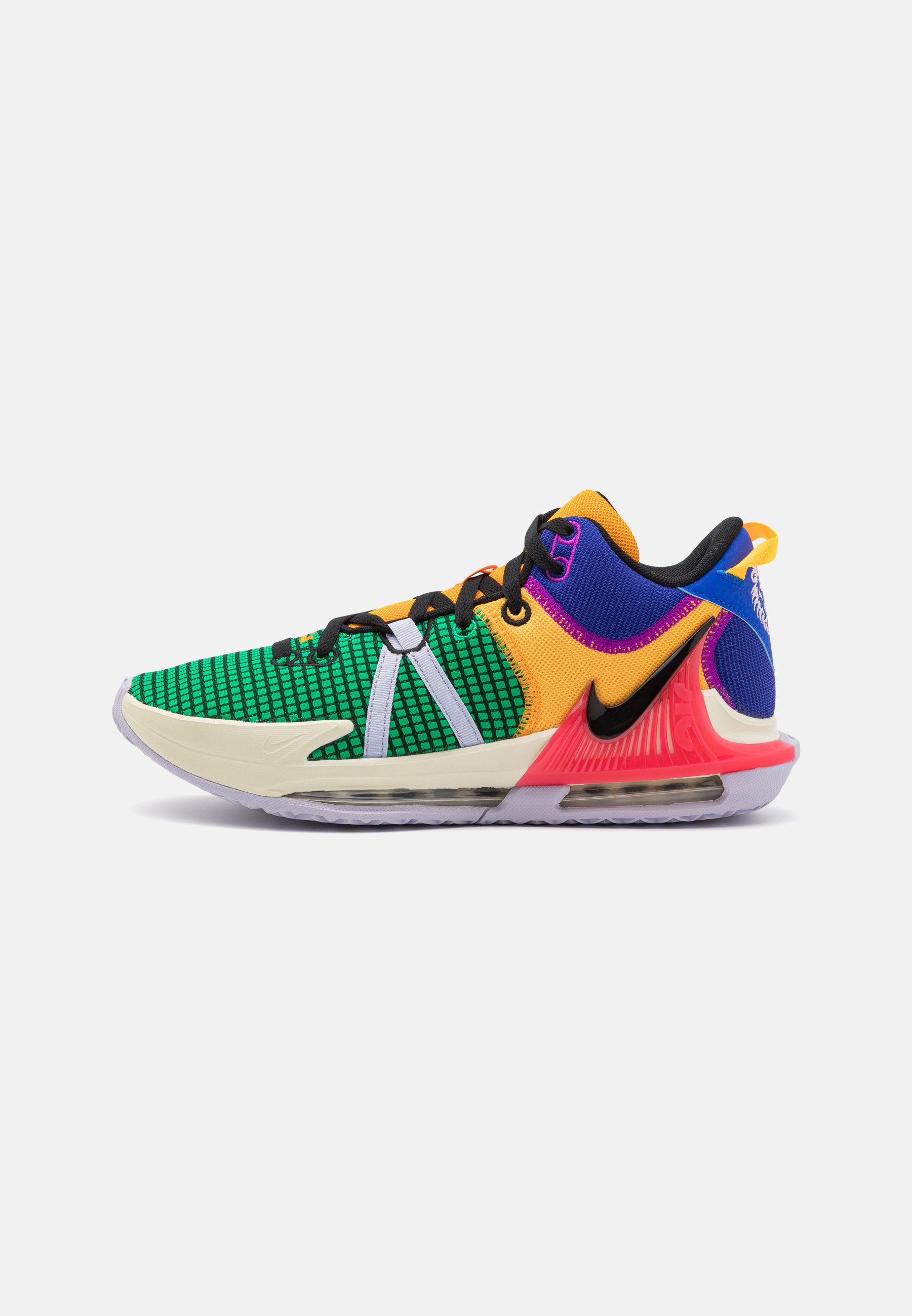 nike lebron lila