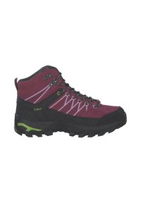 Scarponi da trekking in bordeaux e nero con parte superiore in suede e mesh, caratterizzati da dettagli texturizzati, sistema di allacciatura e suola in gomma nera robusta.