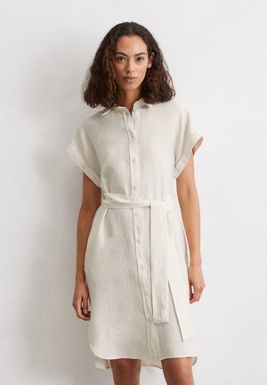 SHIRT DRESS SHORT LENGTH COLLAR BELT AT WAIST - Shirt dress - silky stone