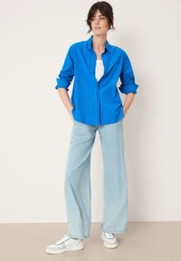 s.Oliver LOOSE FIT - Overhemdblouse - royalblau