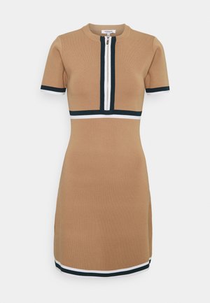 Jumper dress - camel