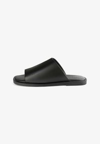 Unselected, black