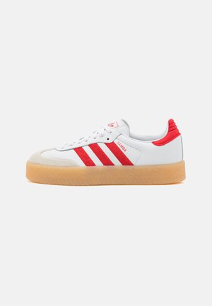 SAMBAE - Matalavartiset tennarit - footwear white/better scarlet