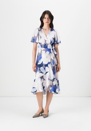 YASTHEA MIDI WRAP DRESS - Hverdagskjole - folkstone gray