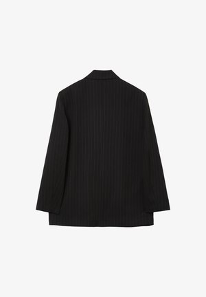 Blazer noir à rayures, design structuré, à un bouton, avec un col cranté, des manches longues et un ourlet droit à l'arrière.