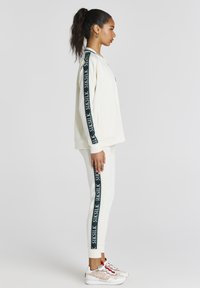 SIKSILK LUXE CLUB - Mikina na zip - ecru